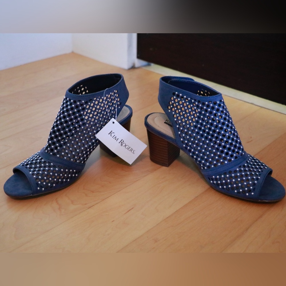 Blue Kim Roger’s Heels (7)